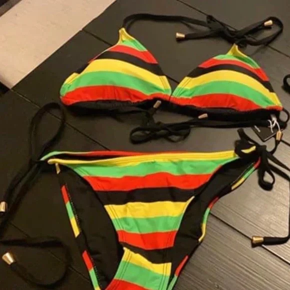 **BRAND NEW** Women's Cute Sexy Bikini Set. - Picture 3 of 3